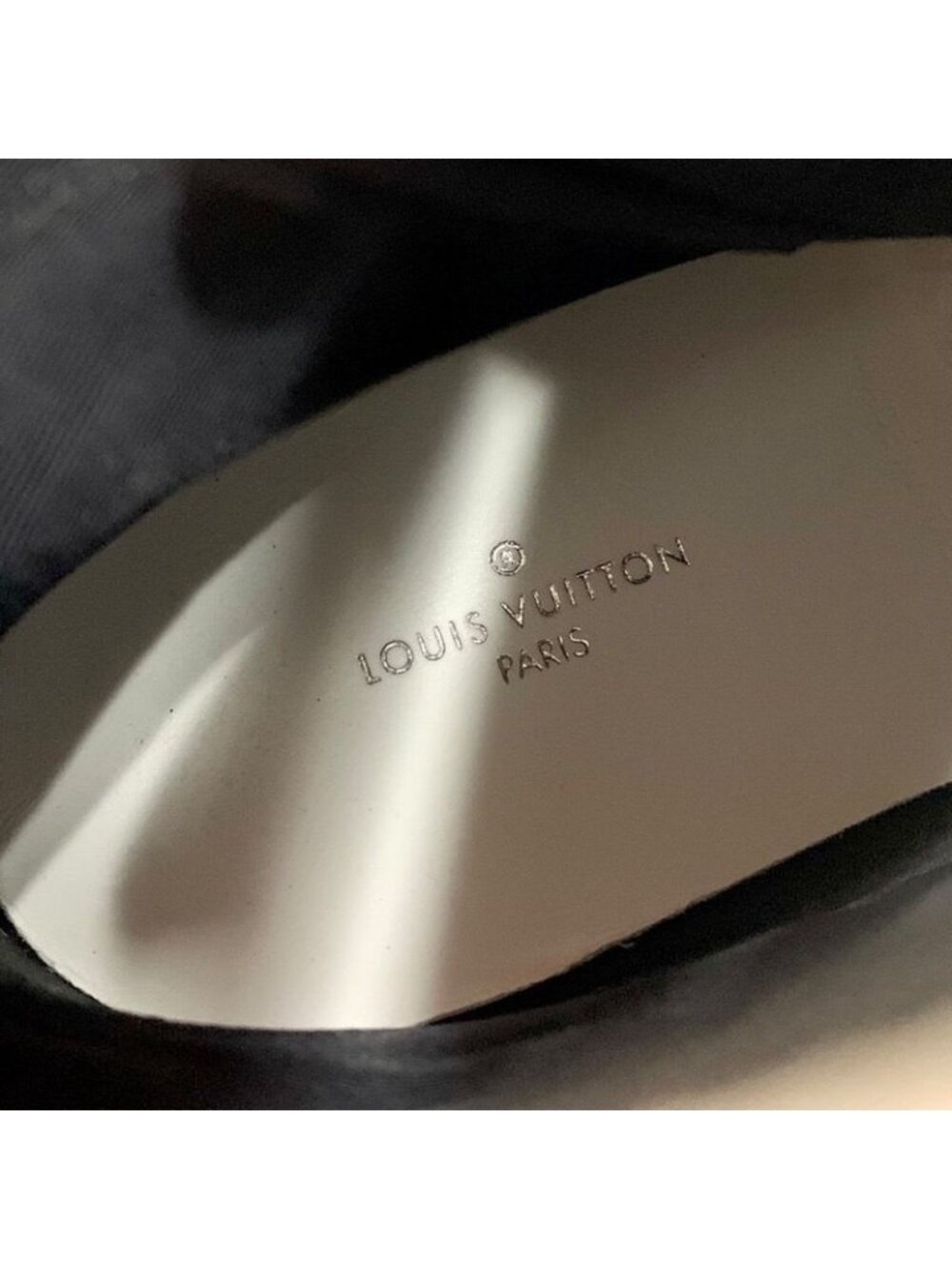 Louis Vuitton Arclight Line Monogram Sneakers High Cut Leather White - Picture 10 of 10